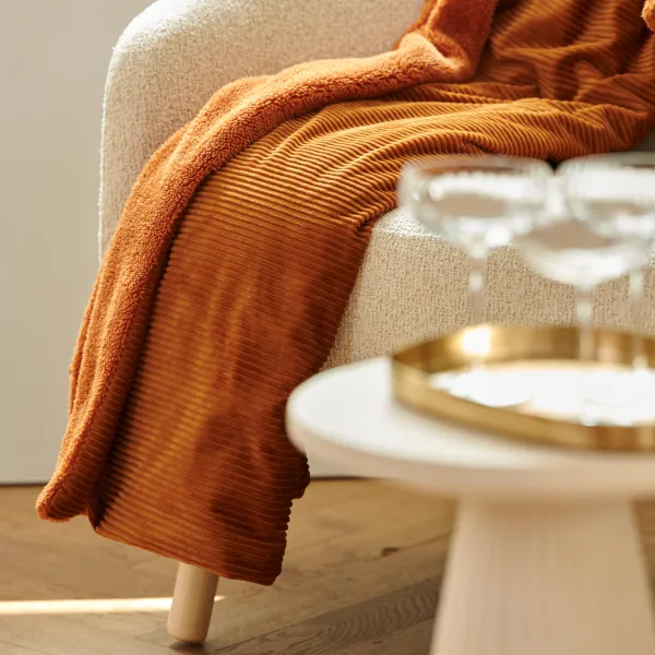 Agnes Manta Castanho>CASA Flash Sale