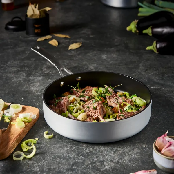 Kastrol Frigideira Prateado>CASA Clearance